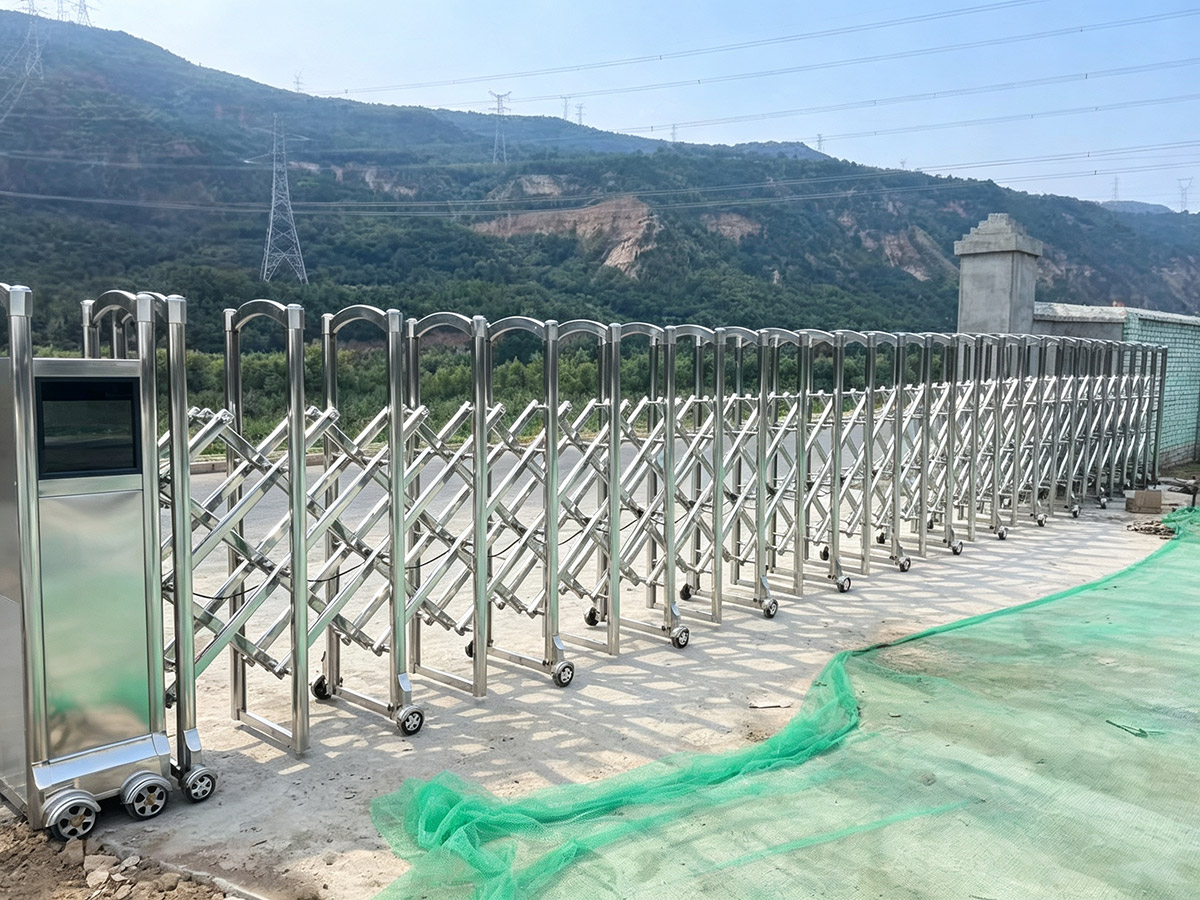​​电动伸缩门